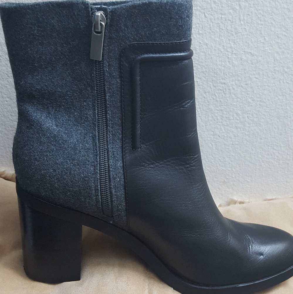 Boots - Picture 3 of 4